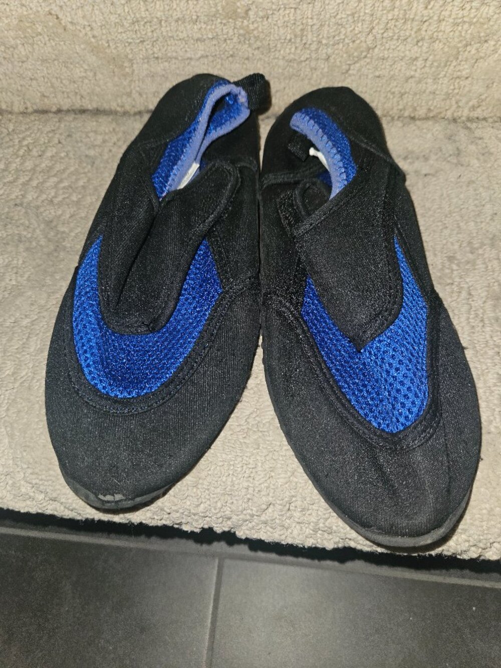 Athletech Swim Shoe Blue - kids size 4/5
